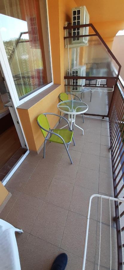 Hotel Felicia Kaluža Exterior foto