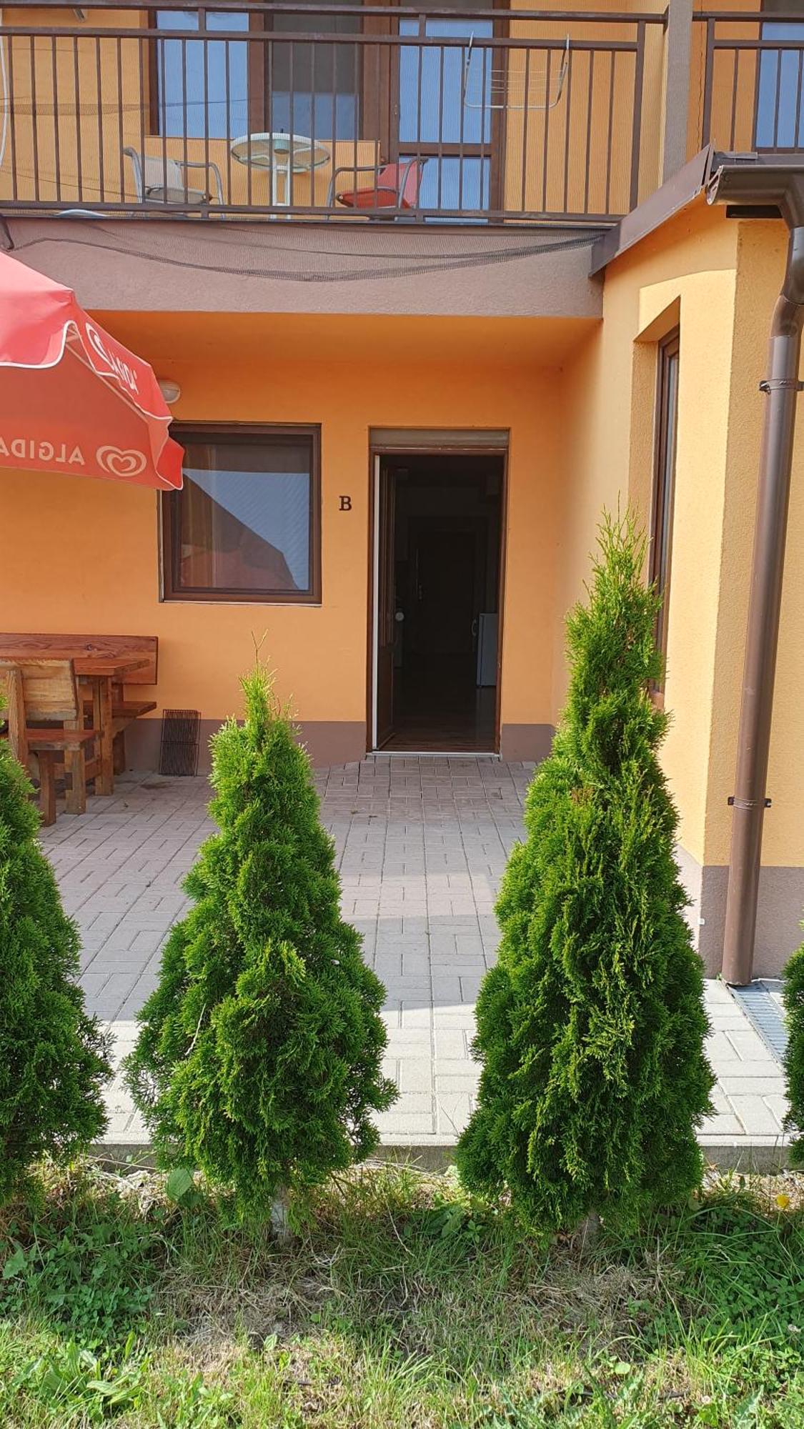 Hotel Felicia Kaluža Exterior foto